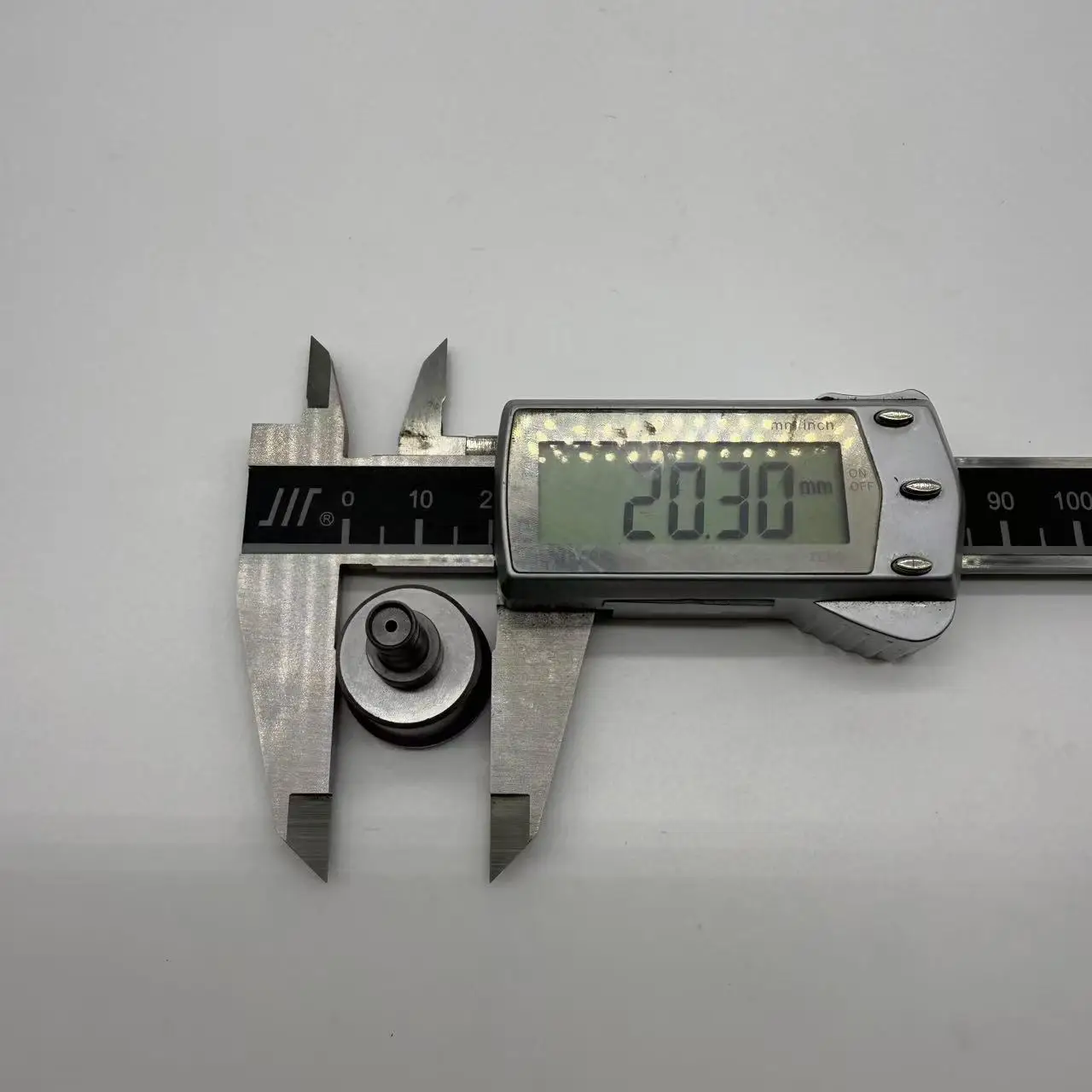 Oil Outlet Valve 559045 Diesel Engine Parts 3-Month Warranty